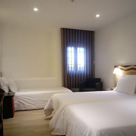 Center By Alboi Group 3* أفيرو