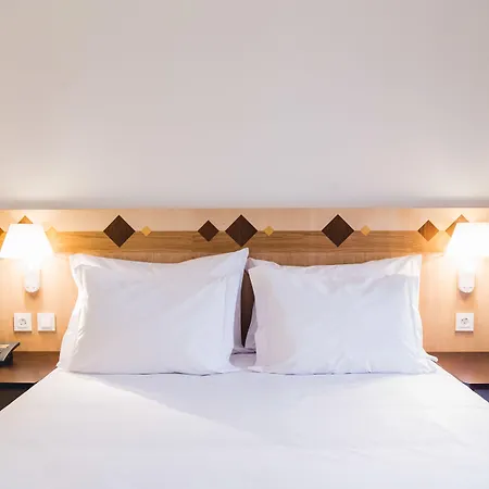 فندق Center By Alboi Group 3*