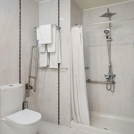 Center By Alboi Group 3*